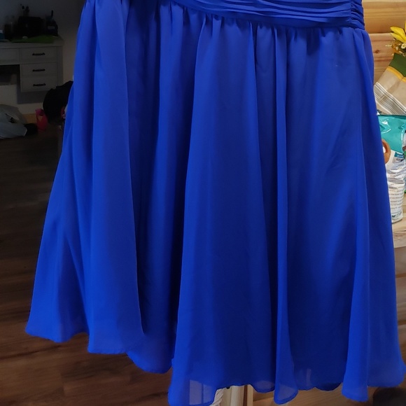 Size 18 Prom/formal dress - Picture 3 of 4